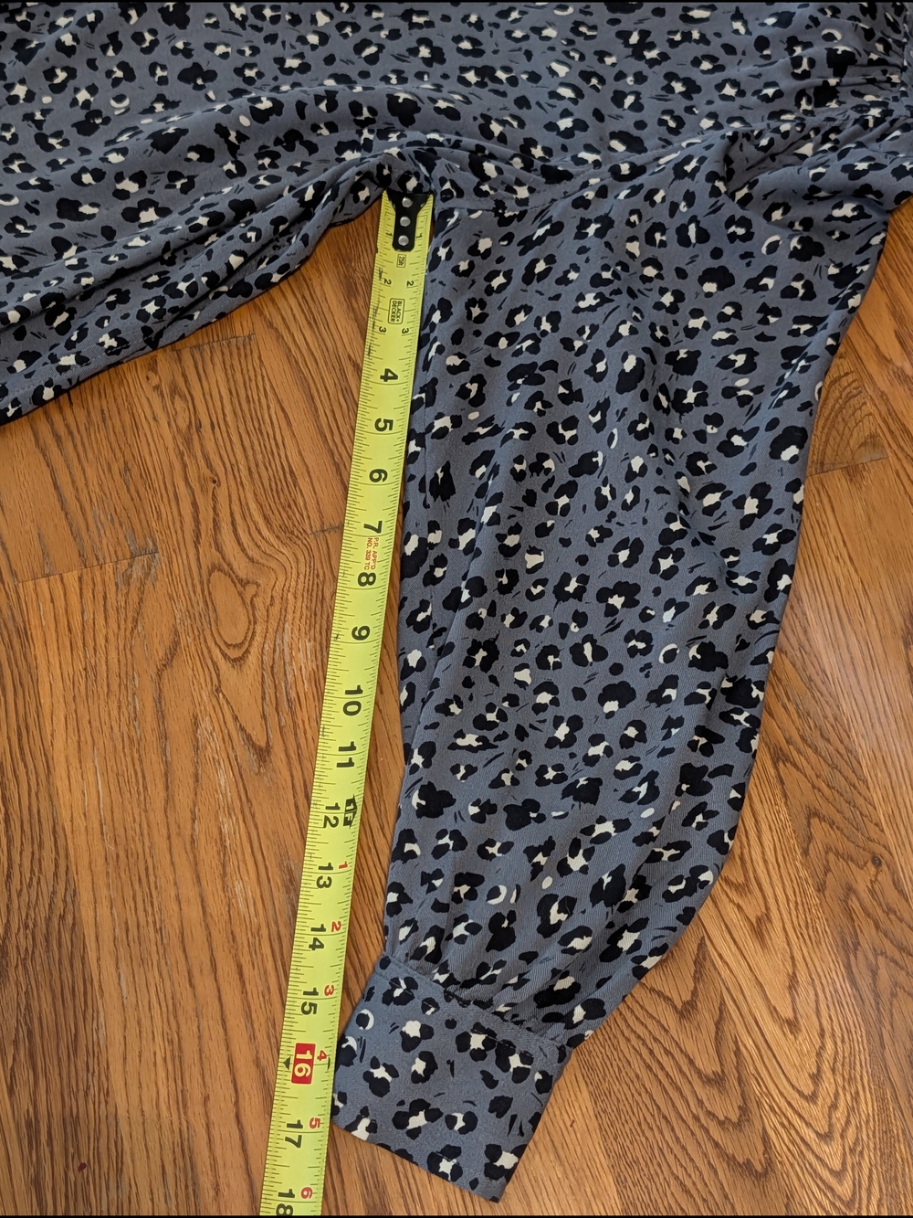 Lilli Sucre Slate Blue-Gray Leopard Animal Print Button Down Shirt - Picture 14 of 14